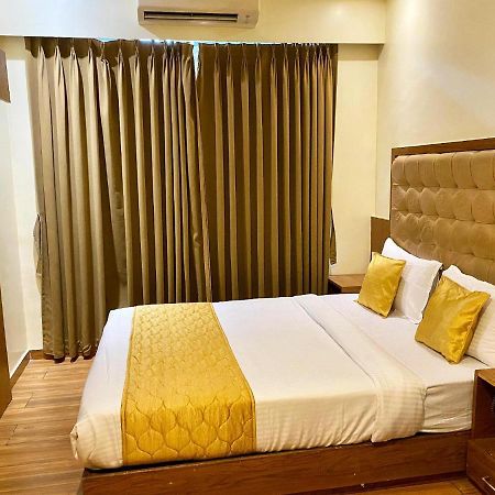 Hotel Palms Residency, Chembur Bombay Extérieur photo