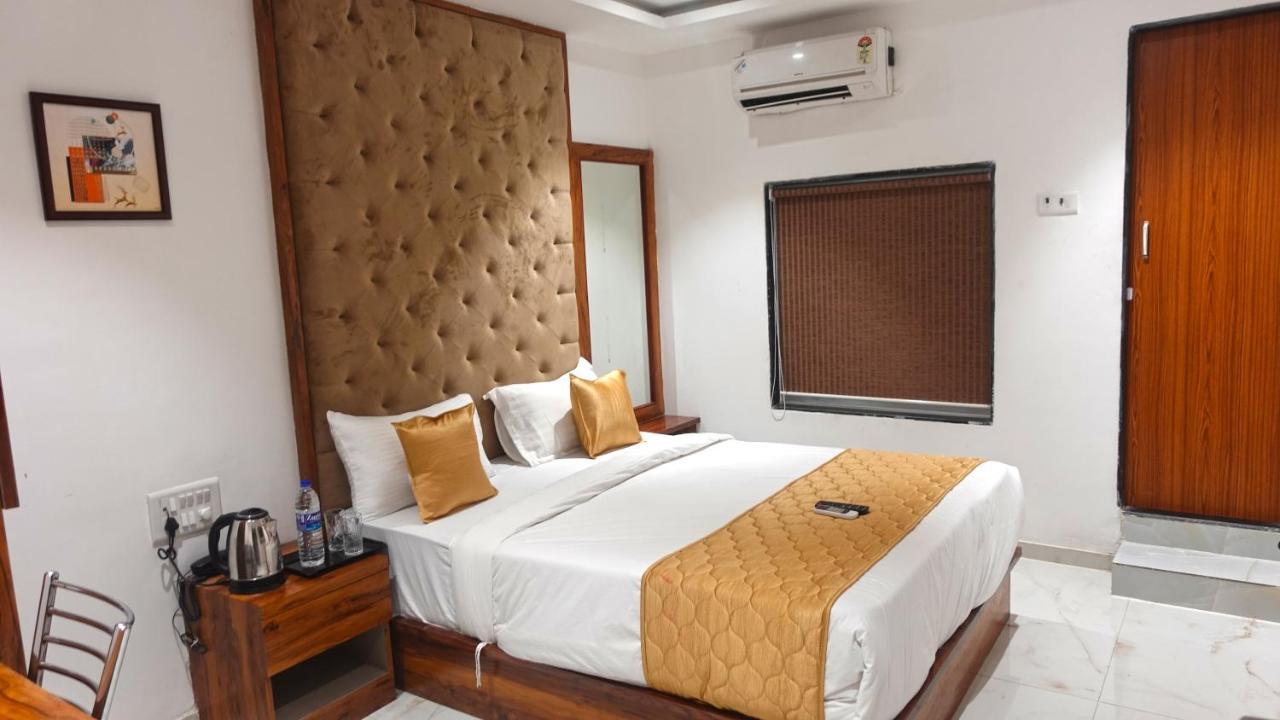 Hotel Palms Residency, Chembur Bombay Extérieur photo