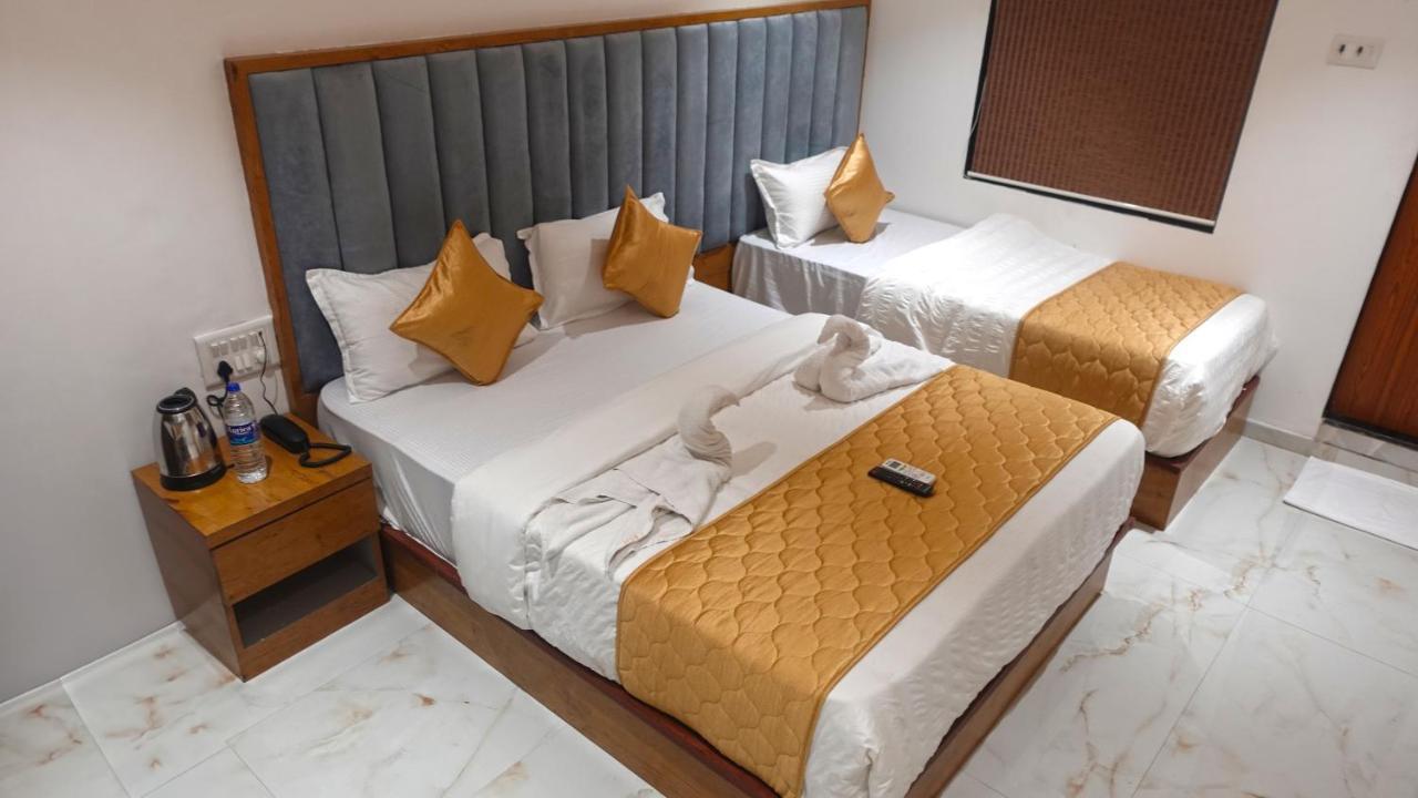Hotel Palms Residency, Chembur Bombay Extérieur photo