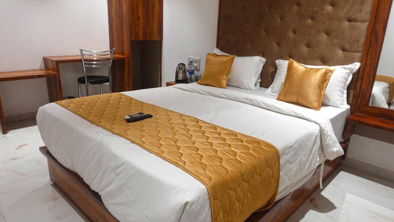 Hotel Palms Residency, Chembur Bombay Extérieur photo